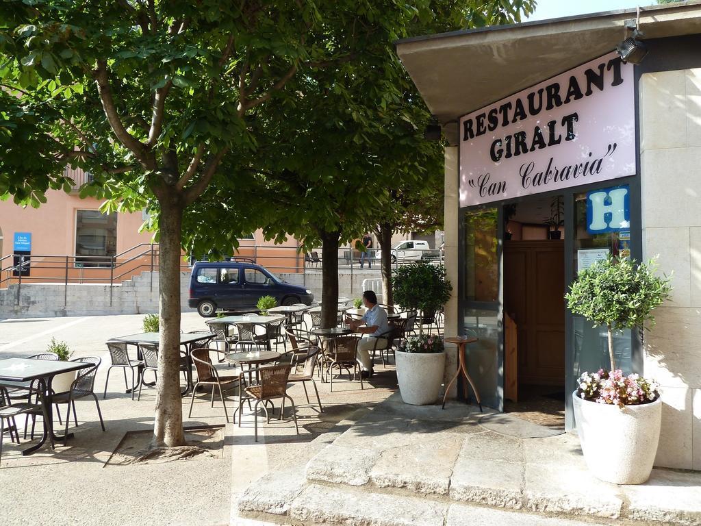 ホテルRestaurant Fonda Giralt Amer エクステリア 写真
