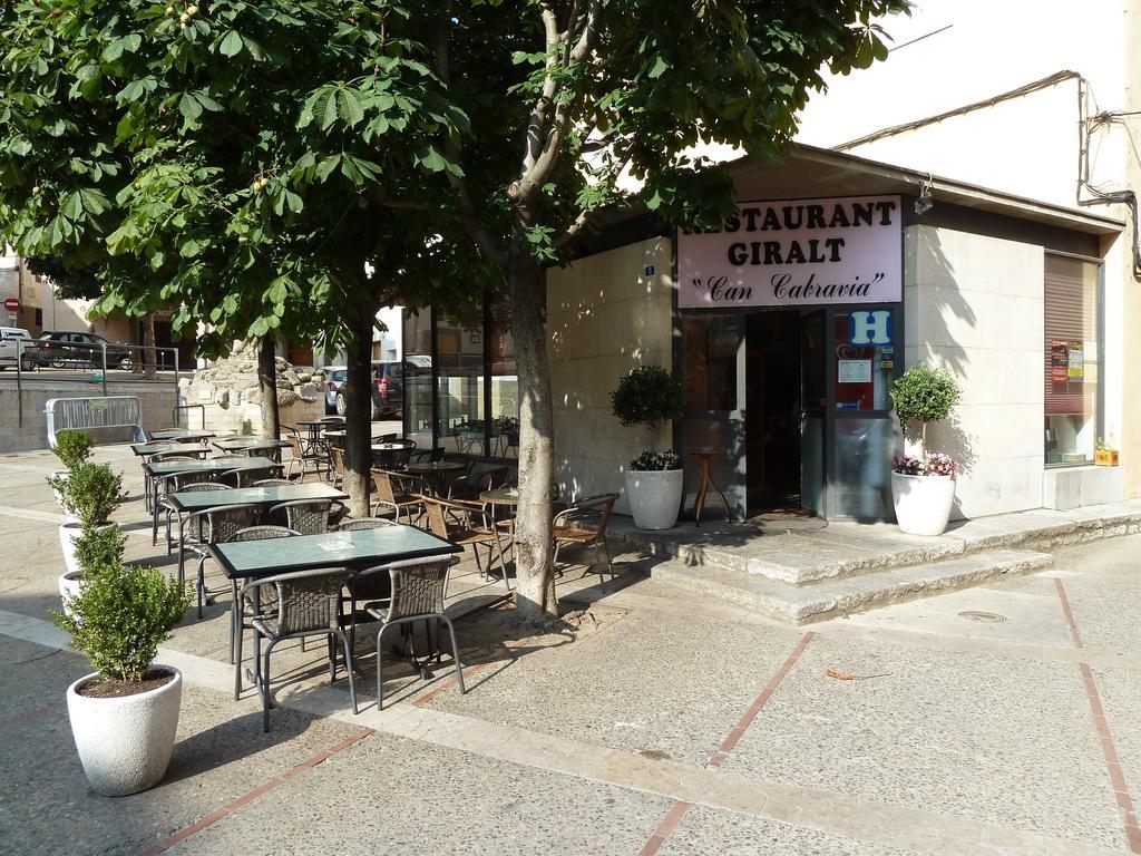 ホテルRestaurant Fonda Giralt Amer エクステリア 写真